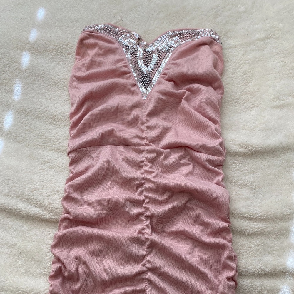 Strapless pink stretchy dress